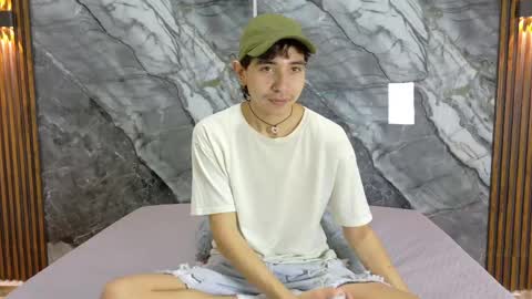    online show from May 9, 11:22 am