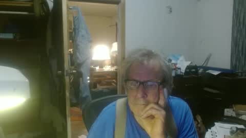 nochancres online show from February 21, 8:28 am