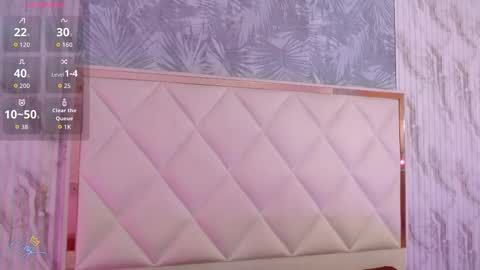 nooah_tay online show from January 16, 3:42 am