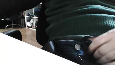 noux69 online show from December 19, 2:35 pm