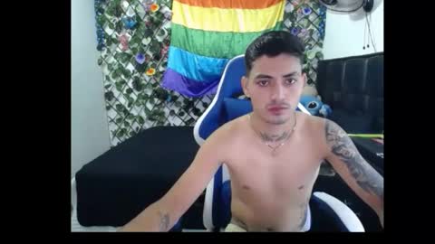 novaluxstudio online show from May 20, 8:59 pm