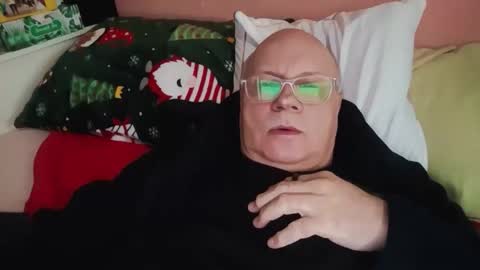 nukiss online show from November 11, 10:09 am