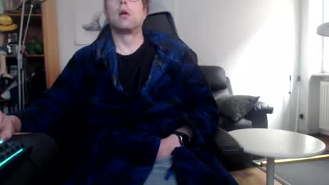 nursefan online show from January 11, 12:09 pm