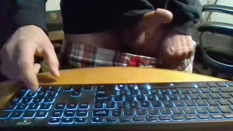 nutjob510 online show from December 31, 4:16 am