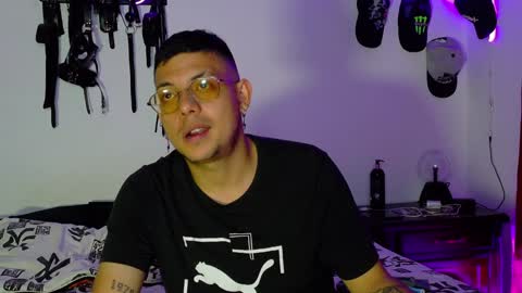 David and Steven Independents online show from February 7, 12:53 am