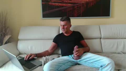 Snapshot of nymphomanboy chatting on September 25, 11:20 am Marc online show from September 25, 11:20 am
