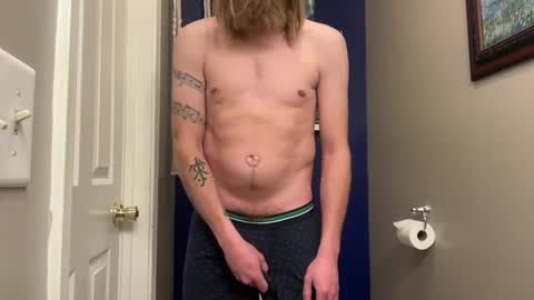 obedientblonde89 online show from December 29, 1:45 am