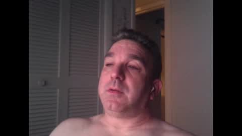 Snapshot of oceanmanx chatting on January 2, 3:48 am Ocean online show from January 2, 3:48 am