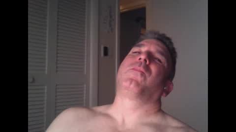 Snapshot of oceanmanx chatting on December 28, 4:51 am Ocean online show from December 28, 4:51 am