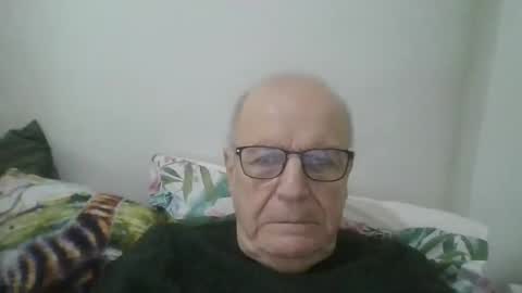 oggi95 online show from January 2, 10:48 am