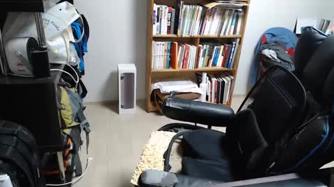 Woman message me men do not make demands and dont ask for pm only ladies. online show from December 27, 5:37 pm