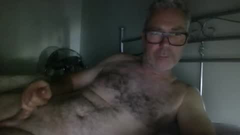 oiledcouple1 online show from November 25, 10:39 am