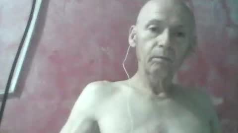 oldbuthorny62 online show from May 31, 7:09 am