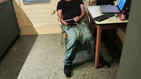 oldersagger online show from September 11, 6:07 pm