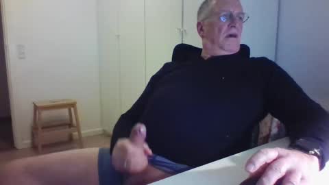 oldth online show from December 2, 6:52 pm