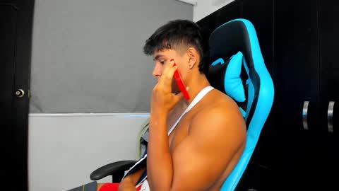 Oliver bray online show from October 2, 5:50 pm