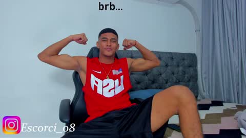 oliver_smith_2 online show from July 26, 2:58 pm