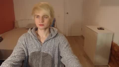 Oliver online show from February 4, 1:55 am