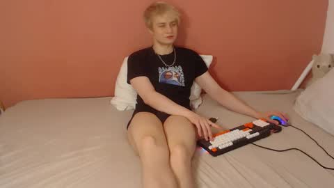 Oliver online show from April 20, 1:19 am