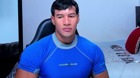 oliver_tommy online show from January 14, 11:15 am