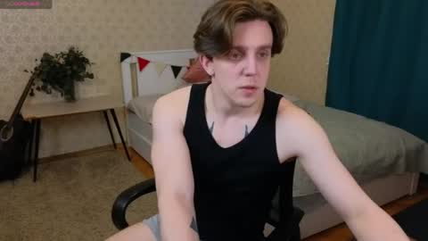 Oliver Evans online show from April 20, 3:09 am