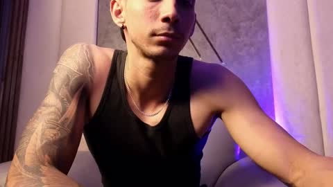 Oliver bennet online show from January 17, 1:52 am