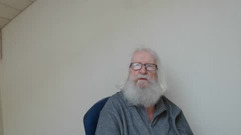 Somewhere over the rainbow online show from February 28, 7:29 am