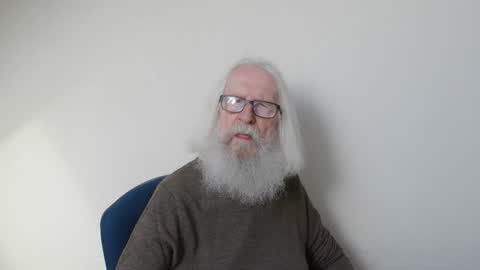 Somewhere over the rainbow online show from April 27, 7:05 am