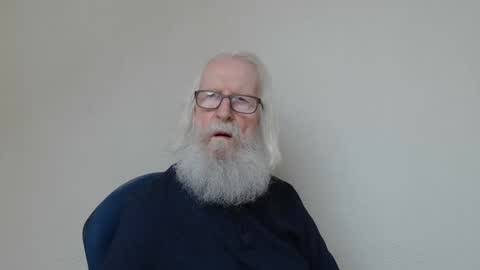 Somewhere over the rainbow online show from February 25, 8:15 am