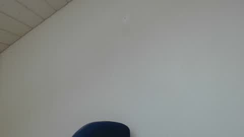 Snapshot of onanister chatting on October 20, 1:37 pm Somewhere over the rainbow online show from October 20, 1:37 pm