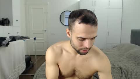 onebestlover online show from March 10, 2:56 pm