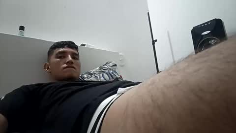 ortizjuandavid432 online show from December 2, 6:05 am