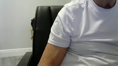 Ossi online show from January 17, 10:11 pm