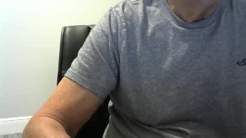 Ossi online show from November 13, 2:38 am