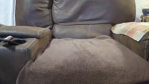 outdoorsmanmark71 online show from September 17, 11:50 pm