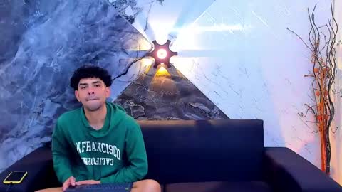 owen_mccarthy online show from January 18, 3:35 am