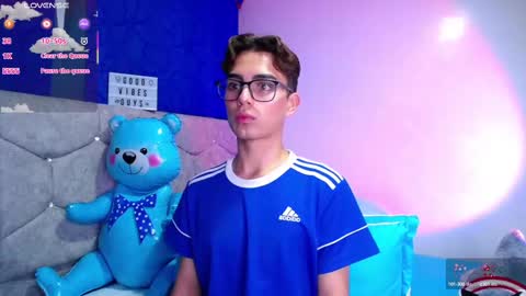 Owen  Independent model  online show from February 26, 4:03 am