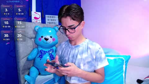 Owen  Independent model  online show from January 25, 7:06 am