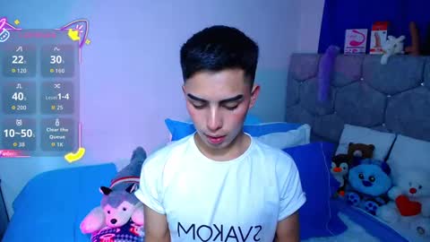 Owen  Independent model  online show from October 12, 1:43 am