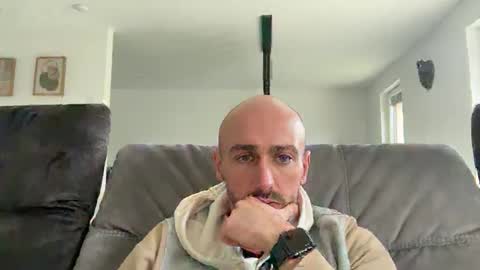 oxlade59 online show from February 22, 1:01 pm