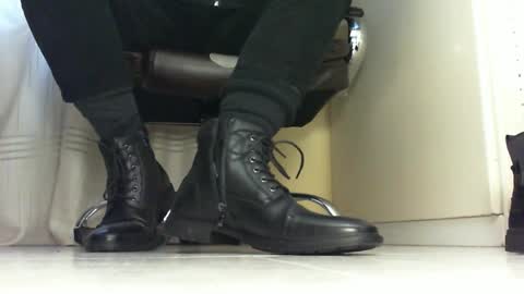 Snapshot of pablomenesssl chatting on January 17, 3:32 pm Pablo Meness online show from January 17, 3:32 pm