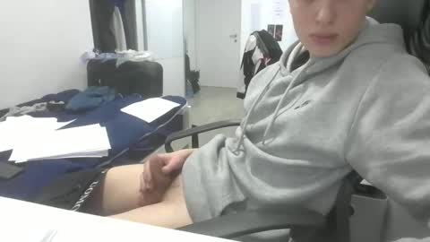 pere online show from February 3, 1:38 pm