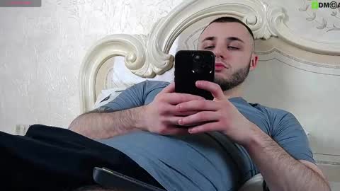 Paul online show from April 10, 11:50 am