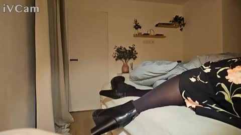 pantyhose_ggggg online show from December 5, 7:43 pm