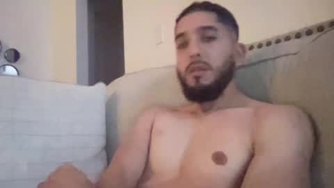 papicubano_guapo23cm online show from November 8, 6:05 am