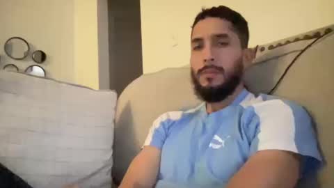 papicubano_guapo23cm online show from October 17, 5:11 am