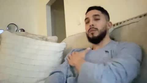 papicubano_guapo23cm online show from February 23, 6:12 am