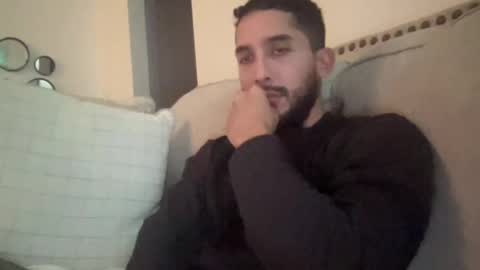 papicubano_guapo23cm online show from November 2, 6:06 am