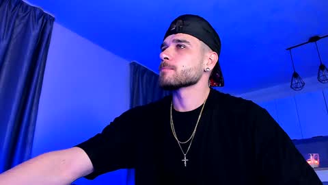 Paris online show from January 3, 2:19 pm