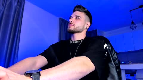 Paris online show from January 30, 6:43 pm